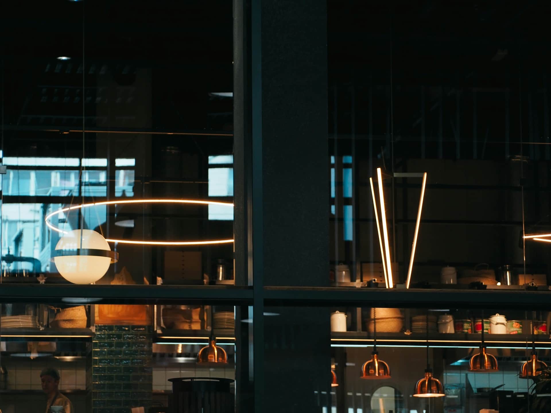 Ambiance restaurant et cuisine professionnelle